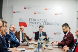 Zdjęcie 4 z 5: 616393013_122275698236221548_3812092291827870023_n