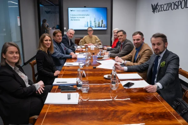 Spotkanie Rady Legislacyjnej „Rzeczpospolitej” – Równość płac: słuszny kierunek, trudne wdrożenie